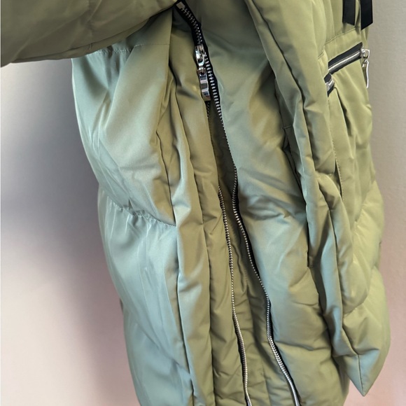 NEW Orolay Women's Thickened Down Jacket Full Zip Hooded Puffer Coat Zip Pockets - Picture 4 of 14